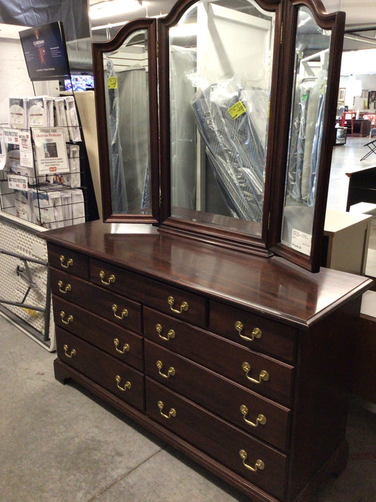 Dresser Furniture